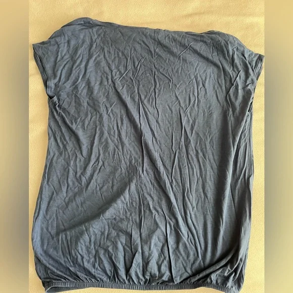 JACOB SLEEVELESS TOP - Picture 5 of 5